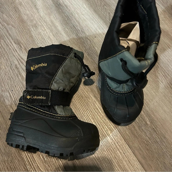 Columbia Black Powerbug Plus Boot Snow Winter Boots - Picture 2 of 7